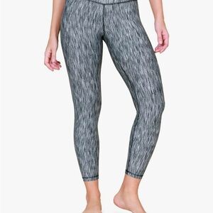 ODODOS Women's Gray Cross Waist 7/8 Yoga Leggings - XL